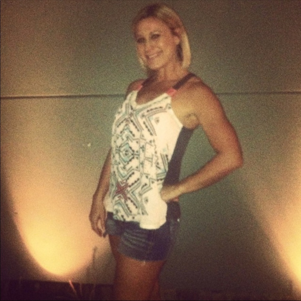 Mossimo Aztec Tank top - Picture 3 of 3
